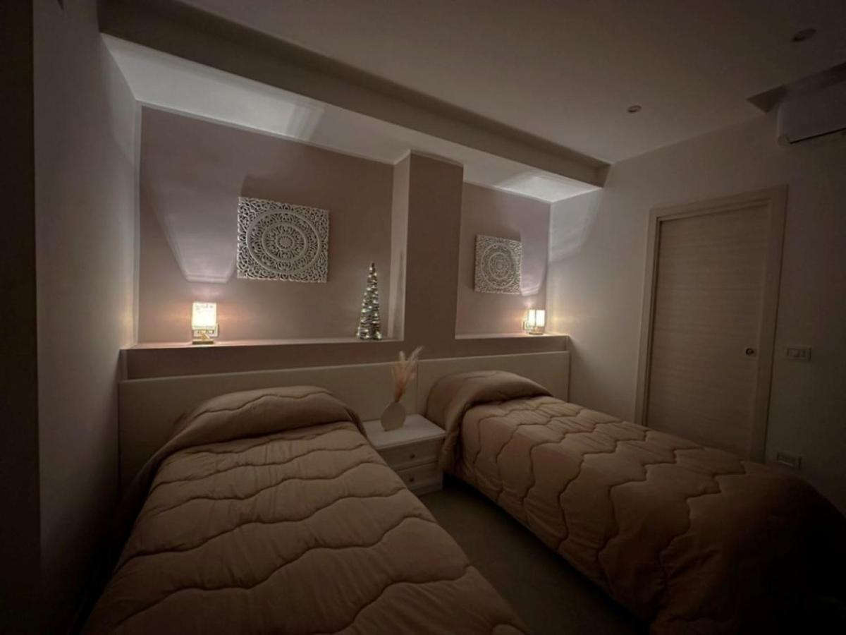 Domus Balcante B&B Pompei Bagian luar foto