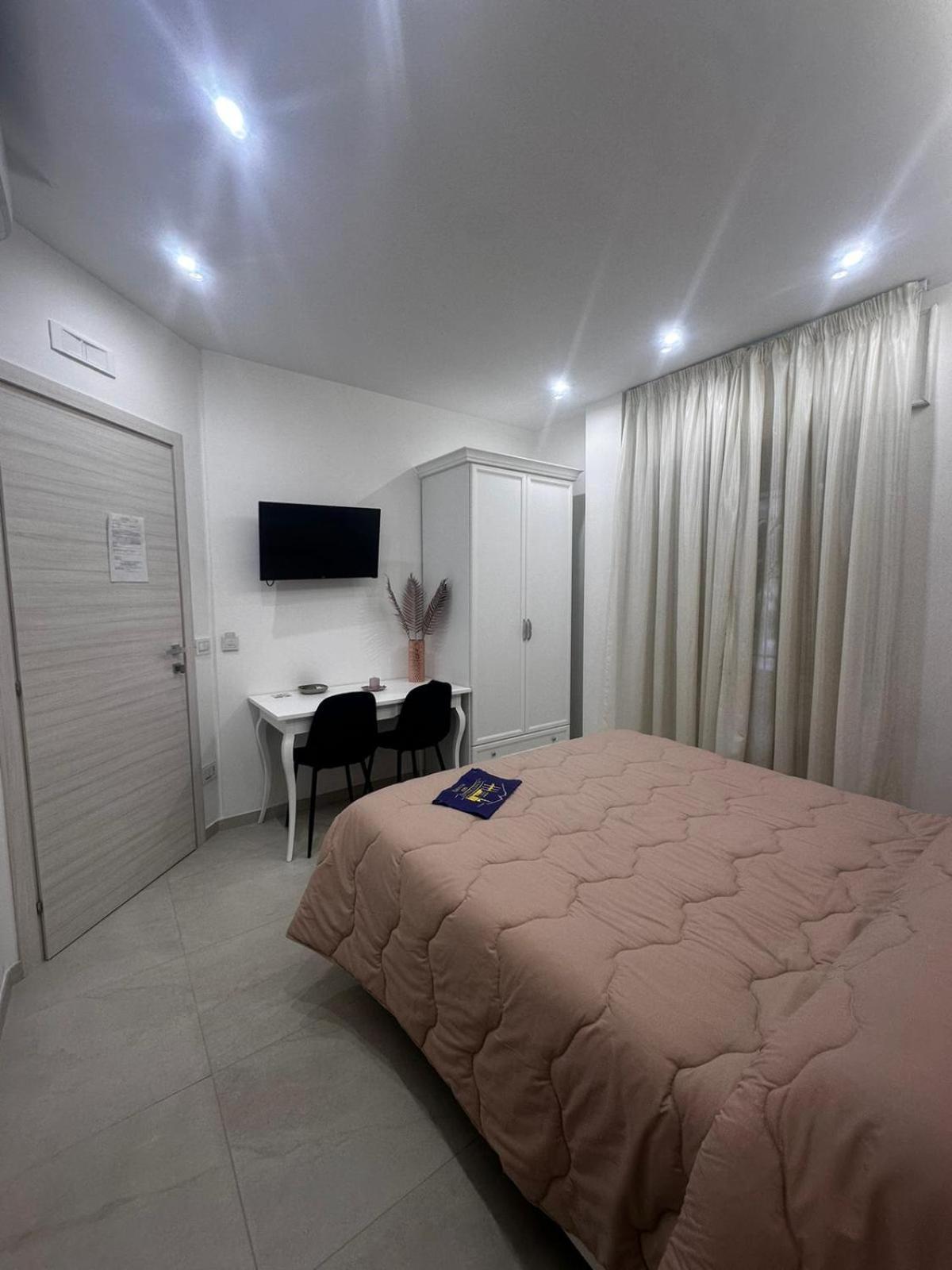 Domus Balcante B&B Pompei Bagian luar foto